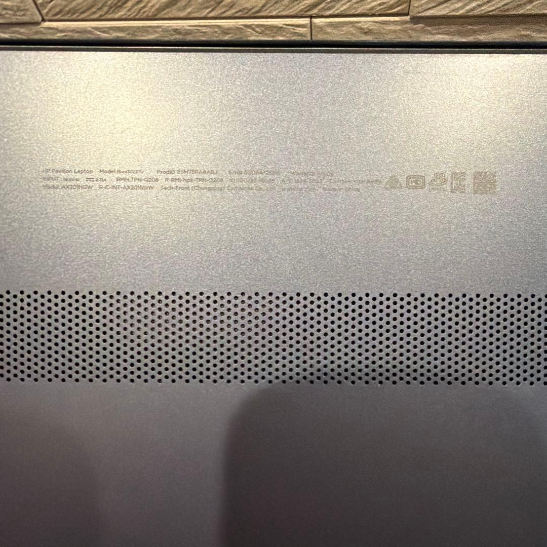 HP Pavillion Laptop 15-cs3022TU ジャンク