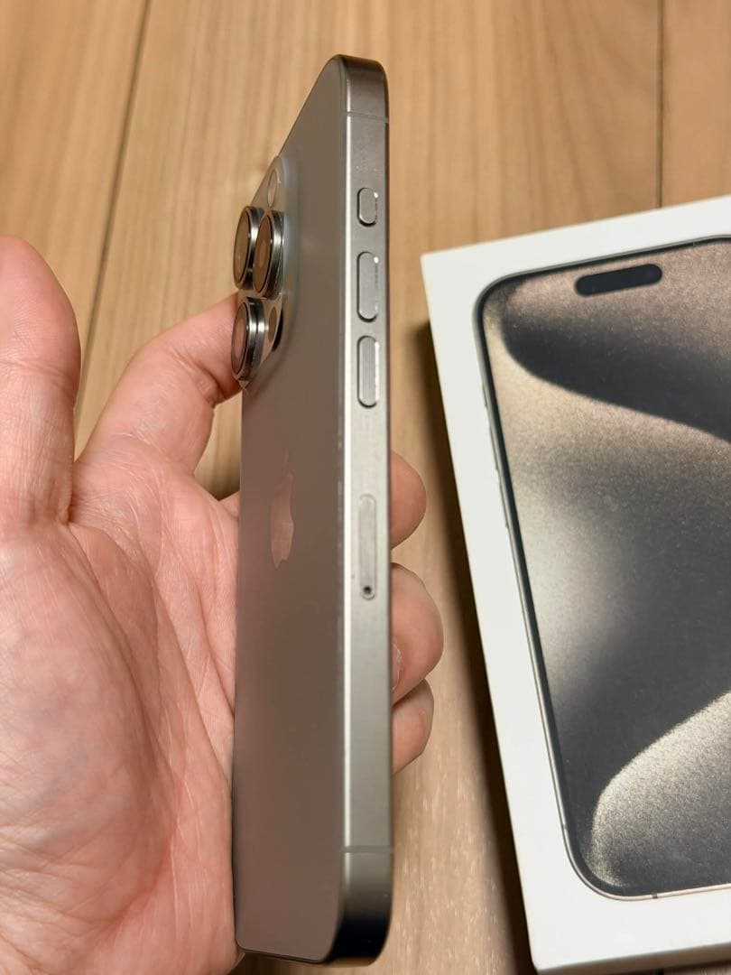 Apple iPhone 15 Pro 128GB 充電ケーブル付き