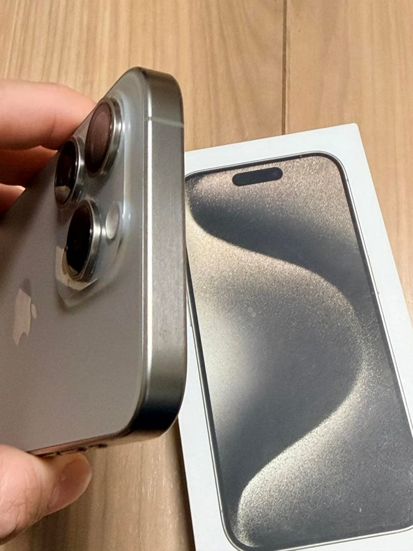Apple iPhone 15 Pro 128GB 充電ケーブル付き