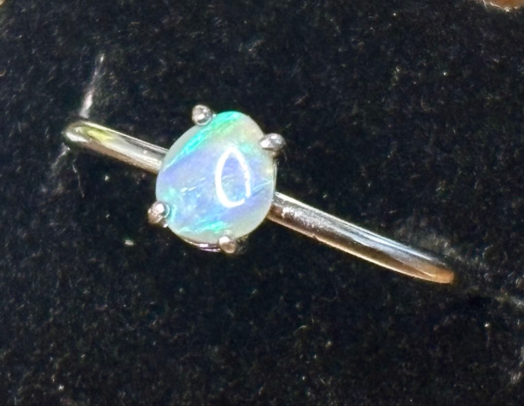 0.2ct ブラックオパール シルバーリング 調節可能