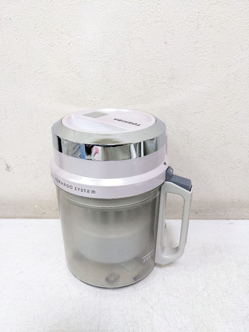 TOSHIBA 東芝 VC-C6AE4-SP サイクロン式掃除機 2017年製