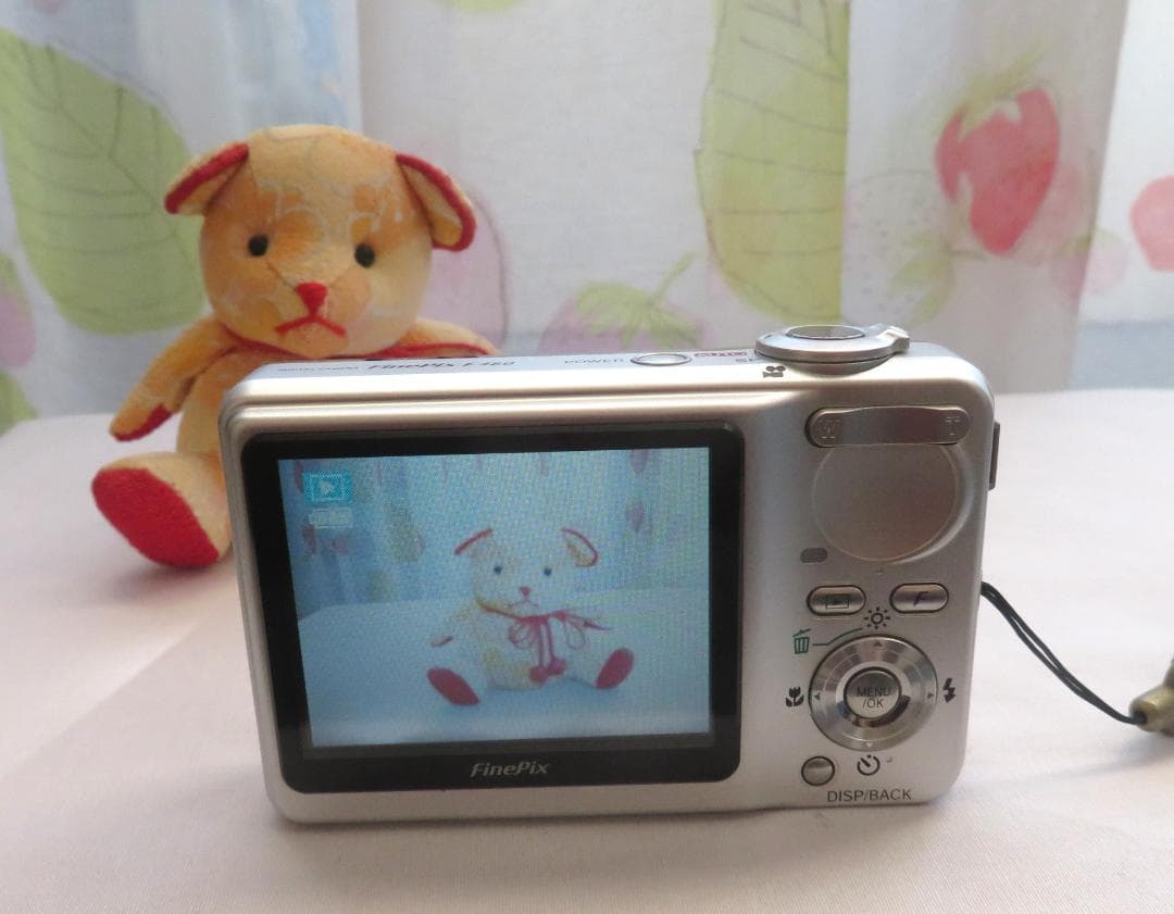Fujifilm FinePix F460 デジタルカメラ