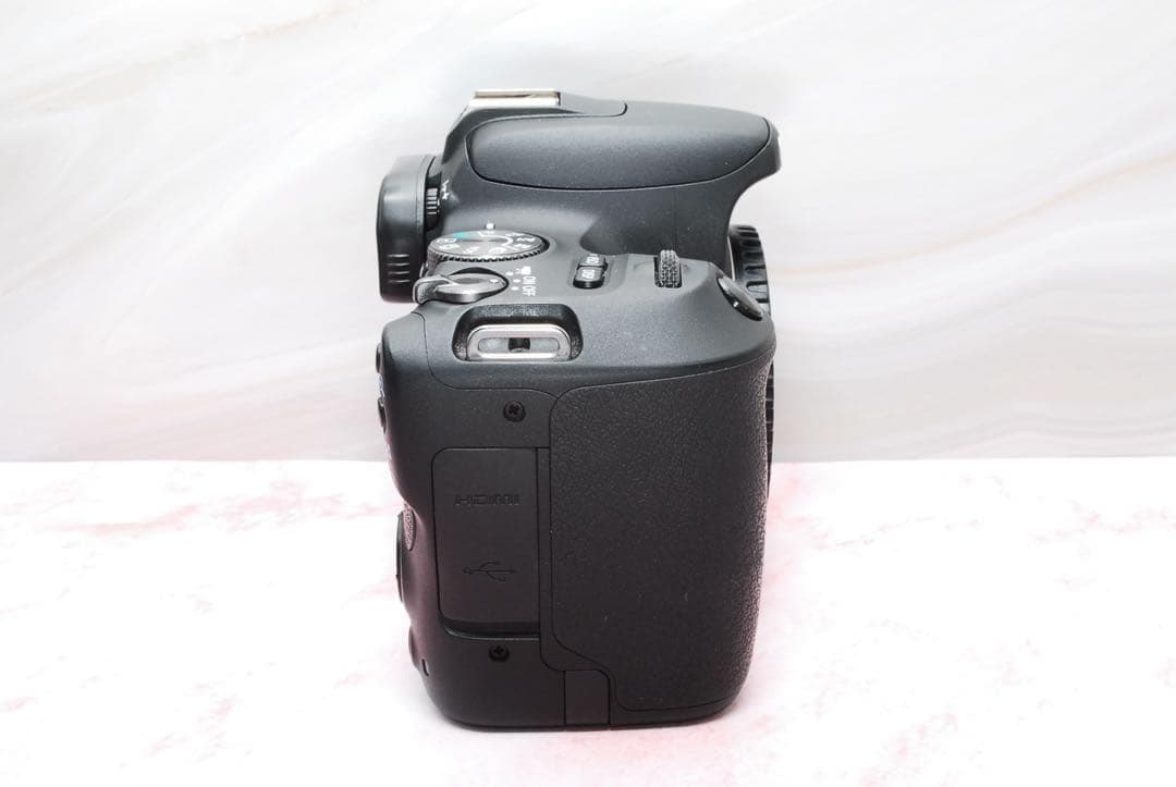 Canon Kiss X9★一眼レフカメラ★Wi-Fi&Bluetooth内蔵