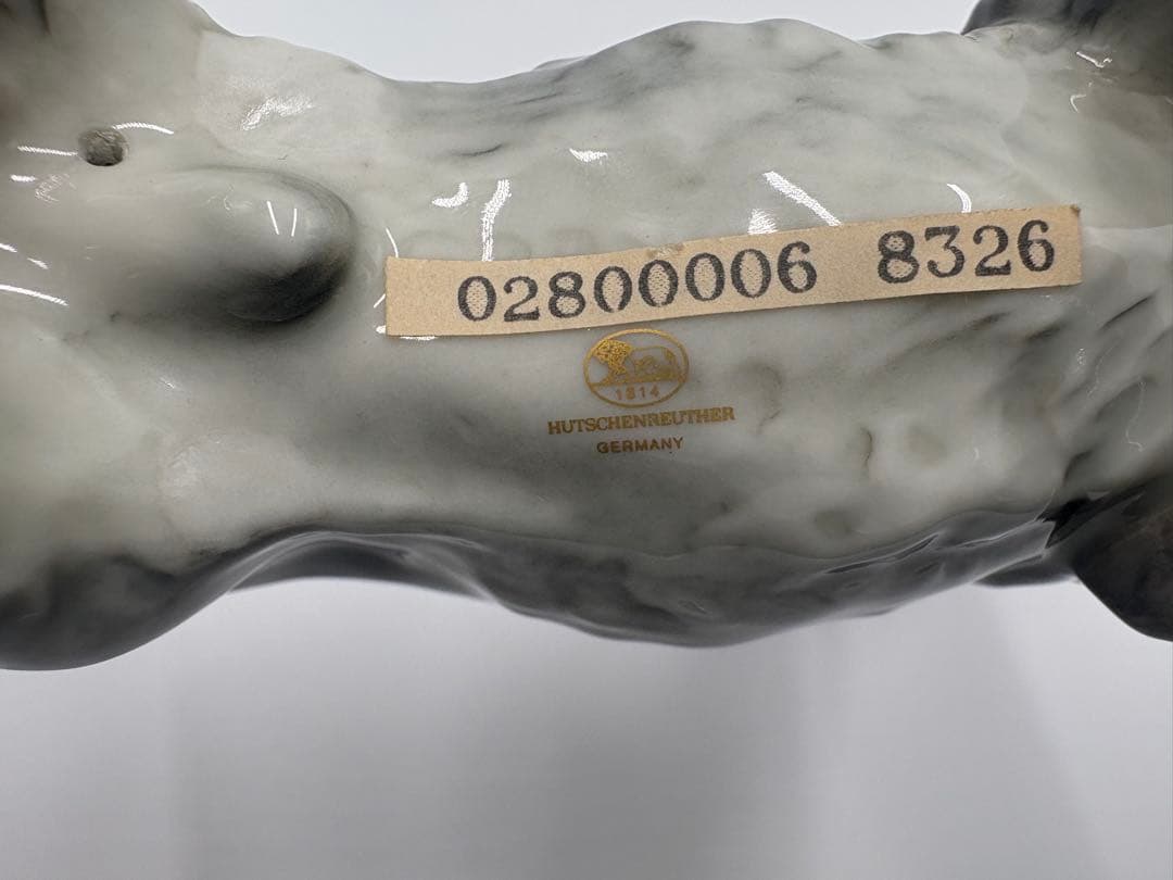 HUTSCHENREUTHERフッチェンロイター　シュナウザー犬フィギュリン置物