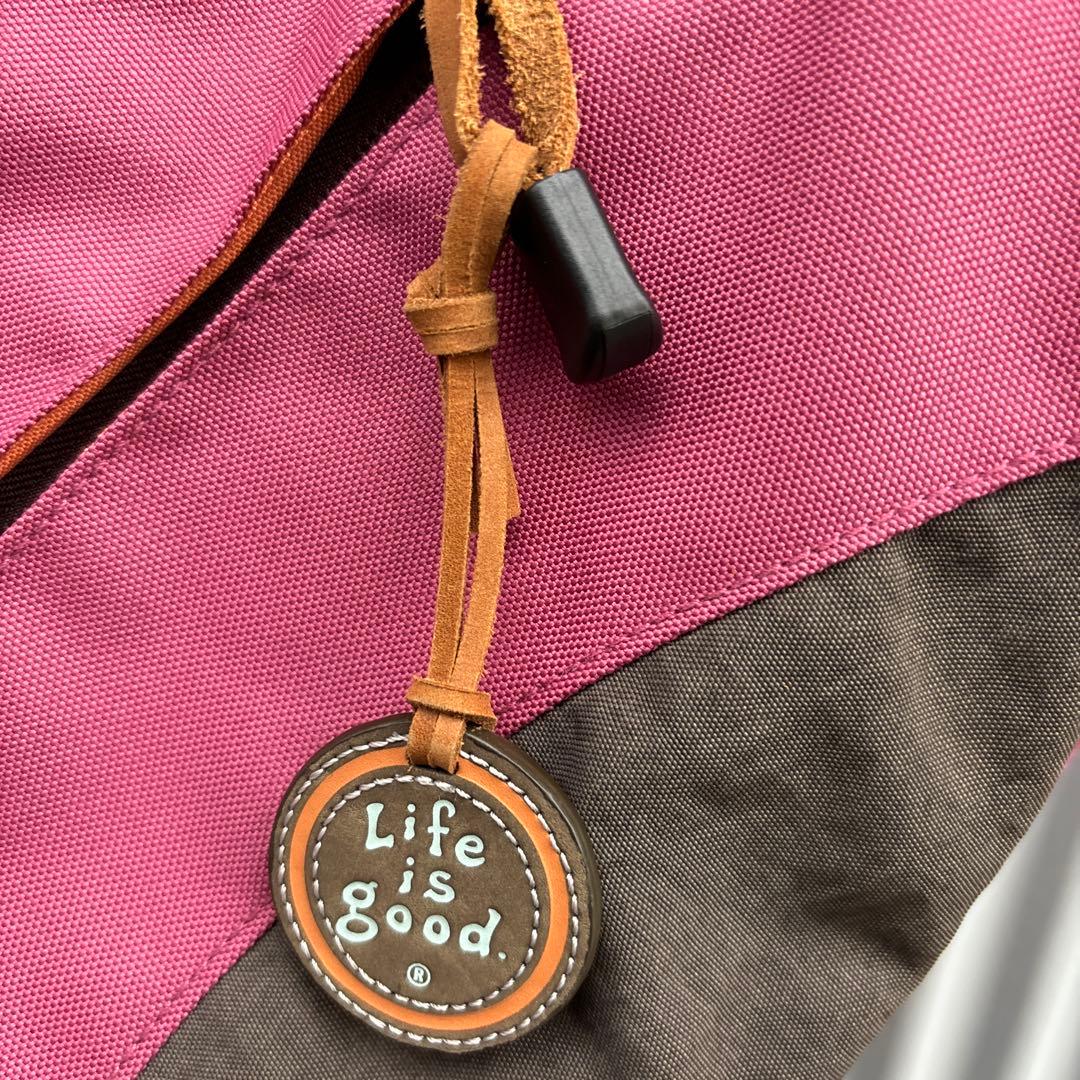 Life is good スマイル メッセンジャーバッグ　モンベル