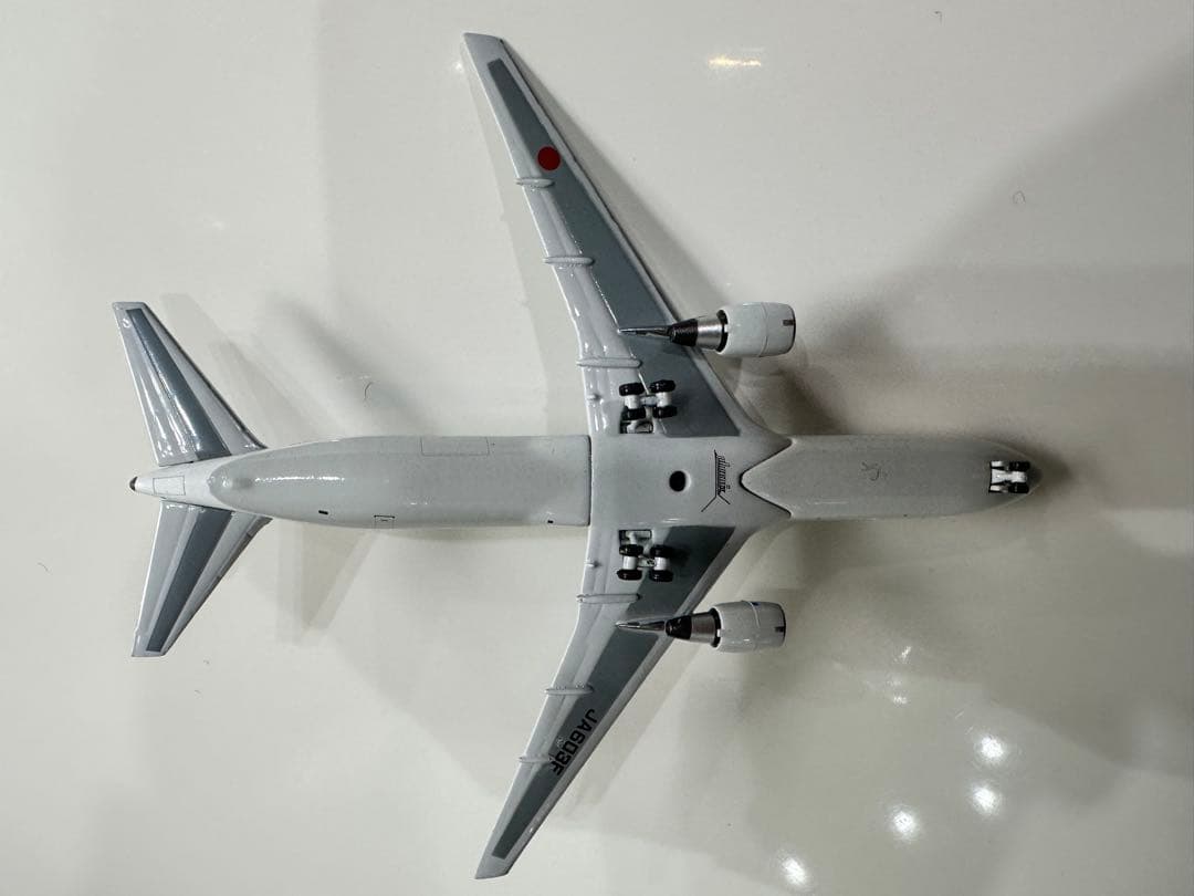 ANA/日本郵政公社 B767-381F 1:400ダイキャストモデル