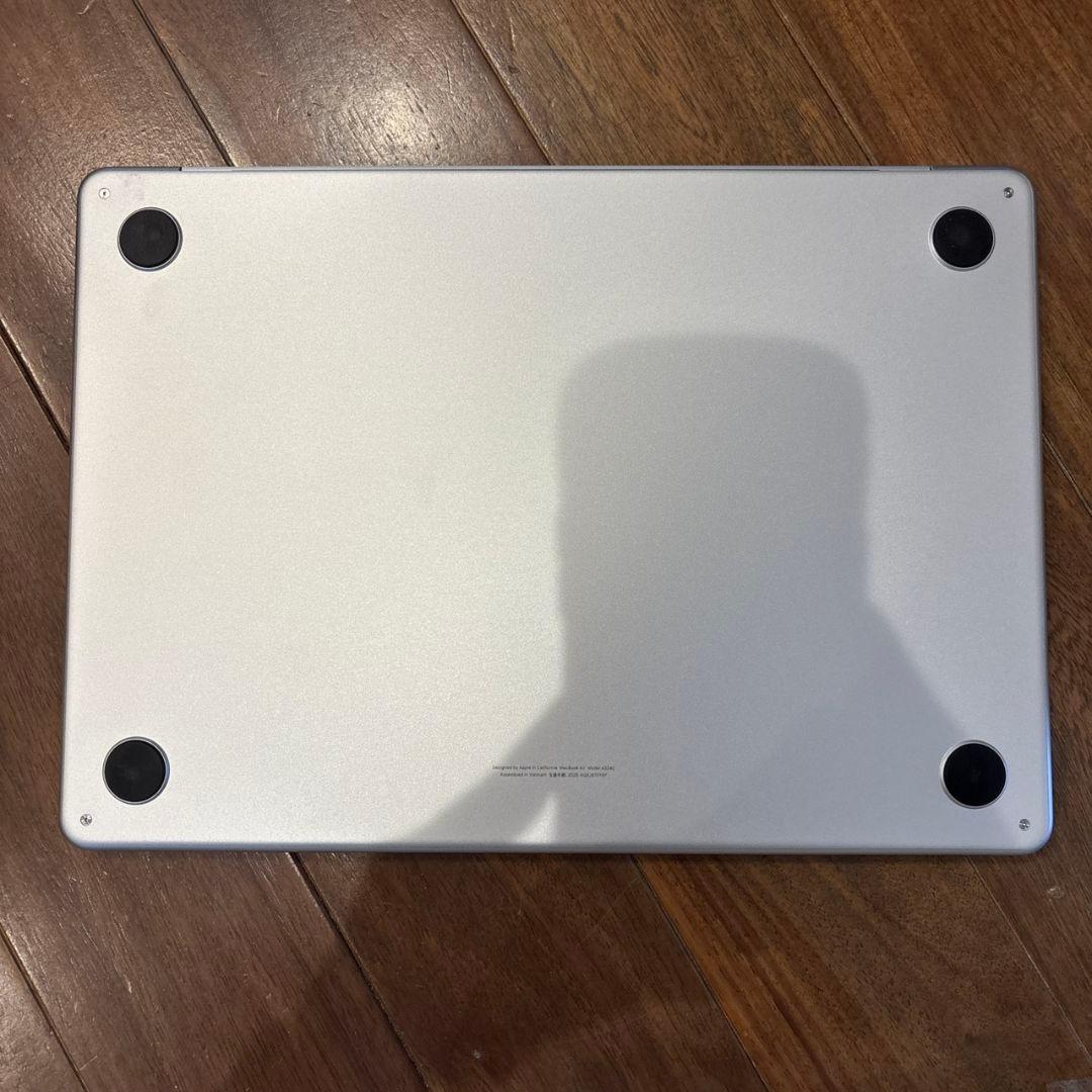 【美品】MacBookAir2025 13インチ M4 256GB