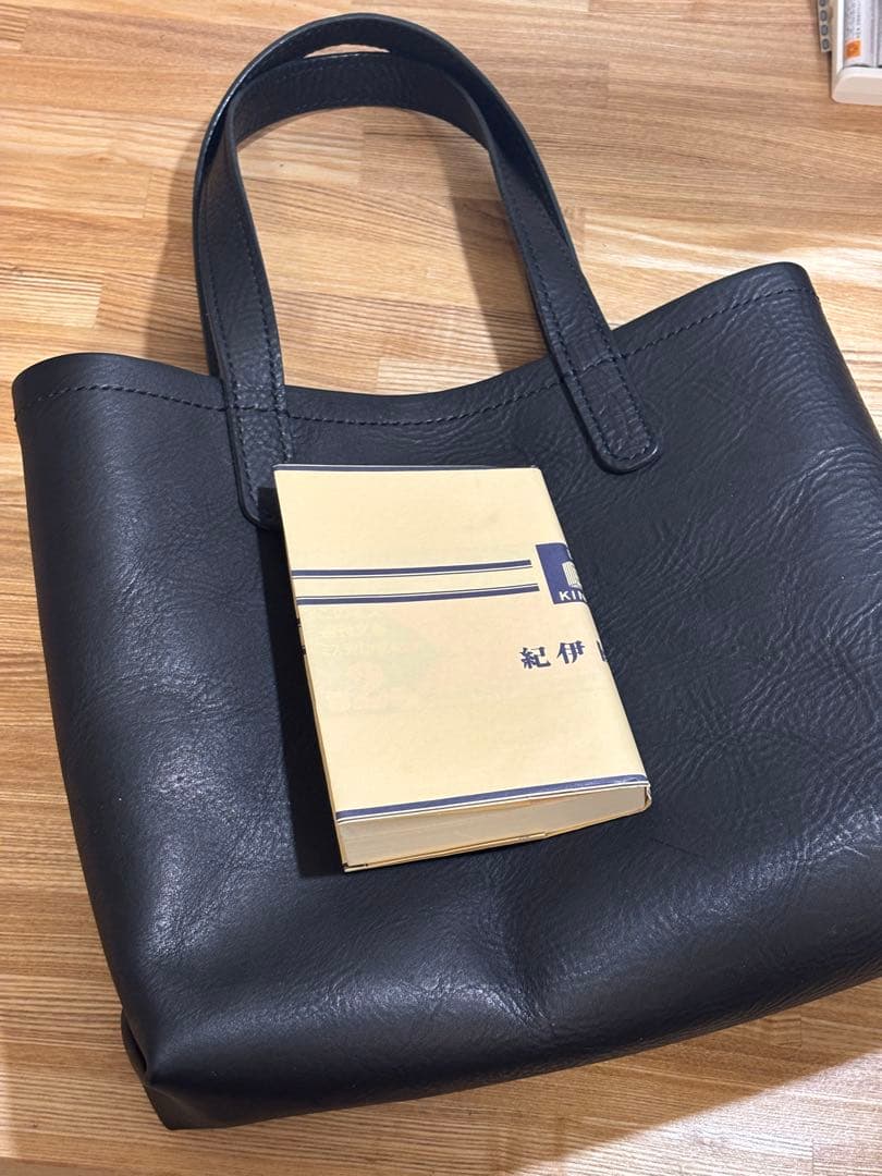 黒レザートートバッグ　ハンドメイド　本革　ヌメ革