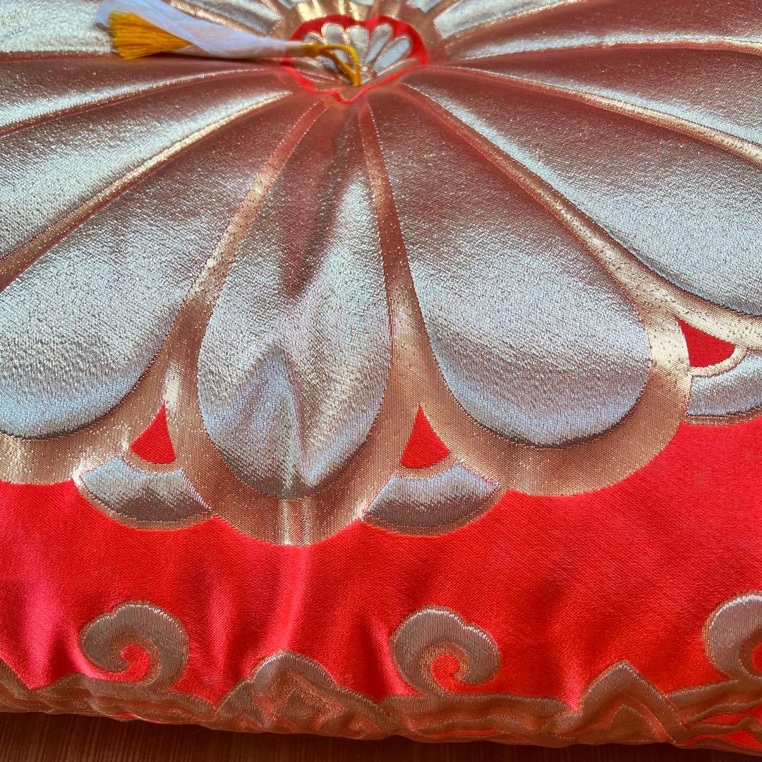 仏前・御前座布団　一釜大菊(朱)