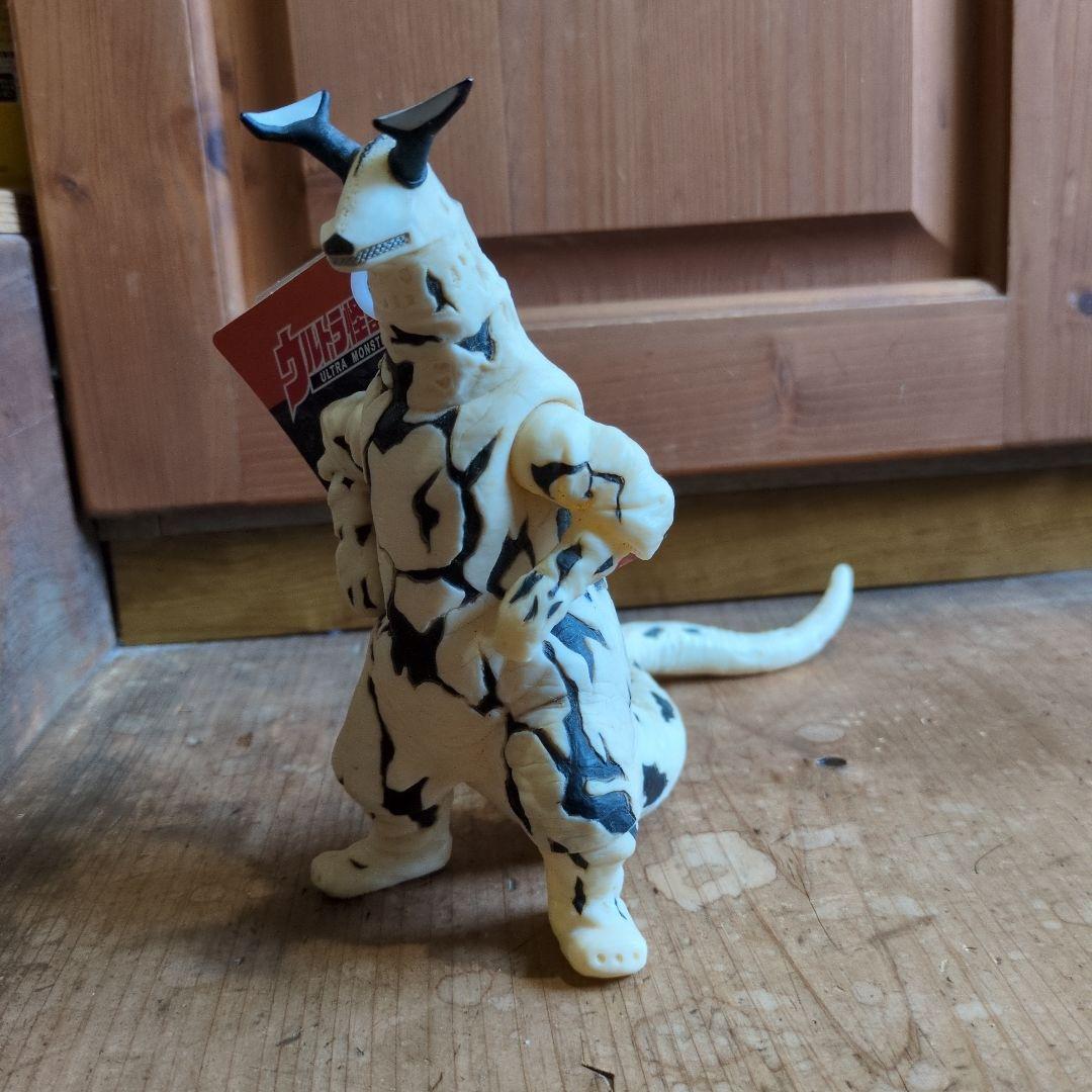 ウルトラマン　怪獣　 フィギュア 　8体セット