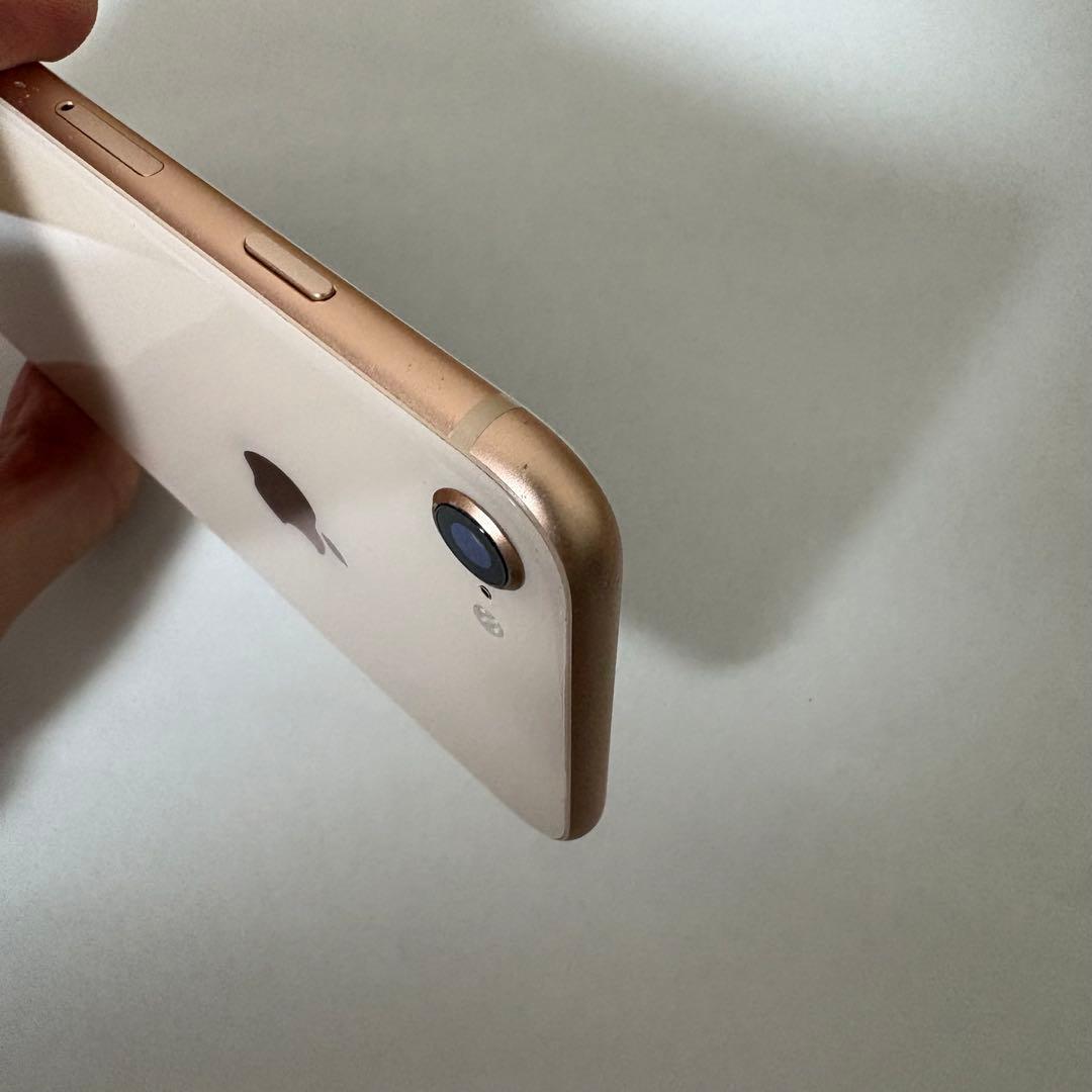 【特売‼️】iPhone8 64GBゴールド