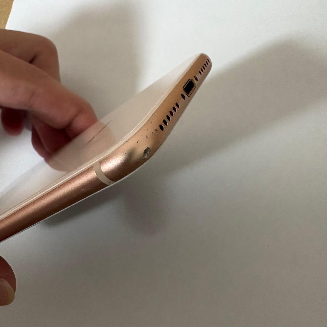 【特売‼️】iPhone8 64GBゴールド