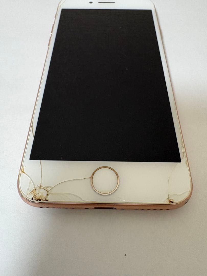 【特売‼️】iPhone8 64GBゴールド
