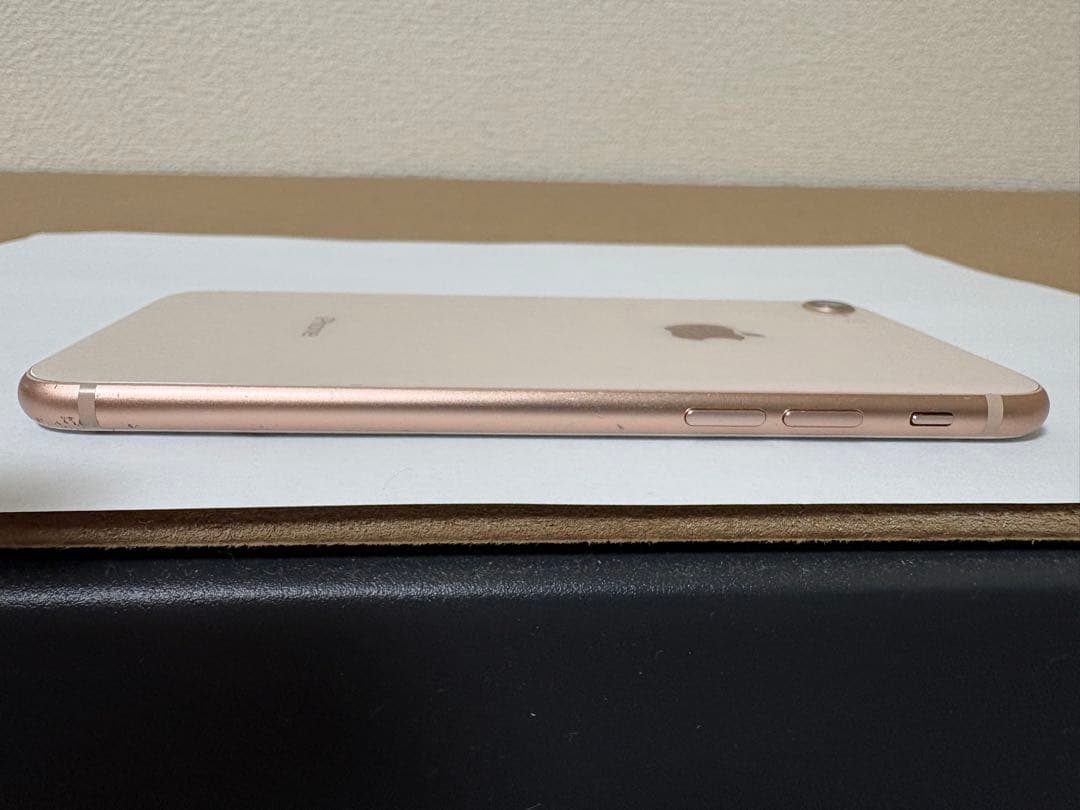 【特売‼️】iPhone8 64GBゴールド
