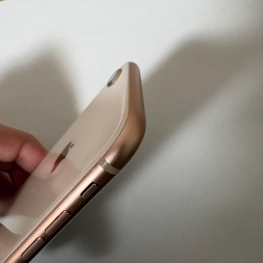 【特売‼️】iPhone8 64GBゴールド