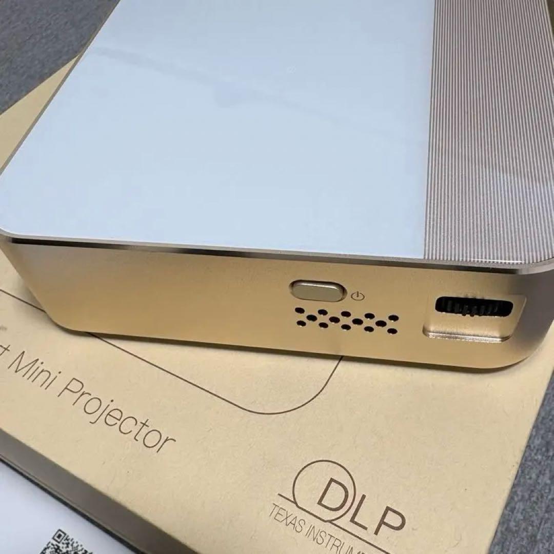 UENO-mono KABENI PRO スマートミニプロジェクター