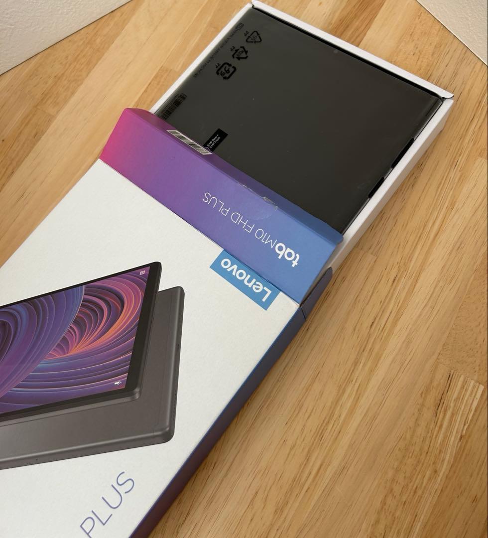 レノボ　Androidタブレット