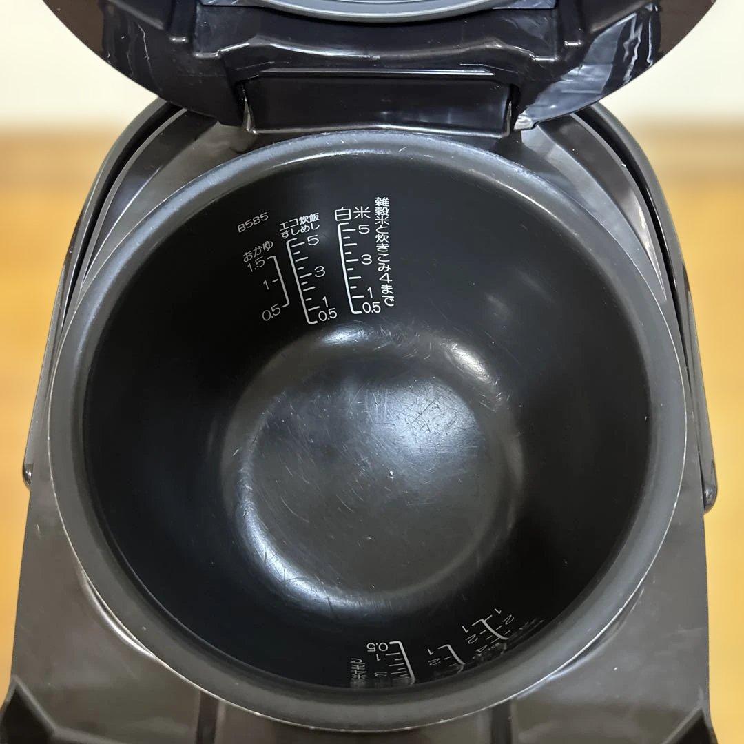 象印　IH炊飯ジャ—　5合炊き　NP-V10A2 2019