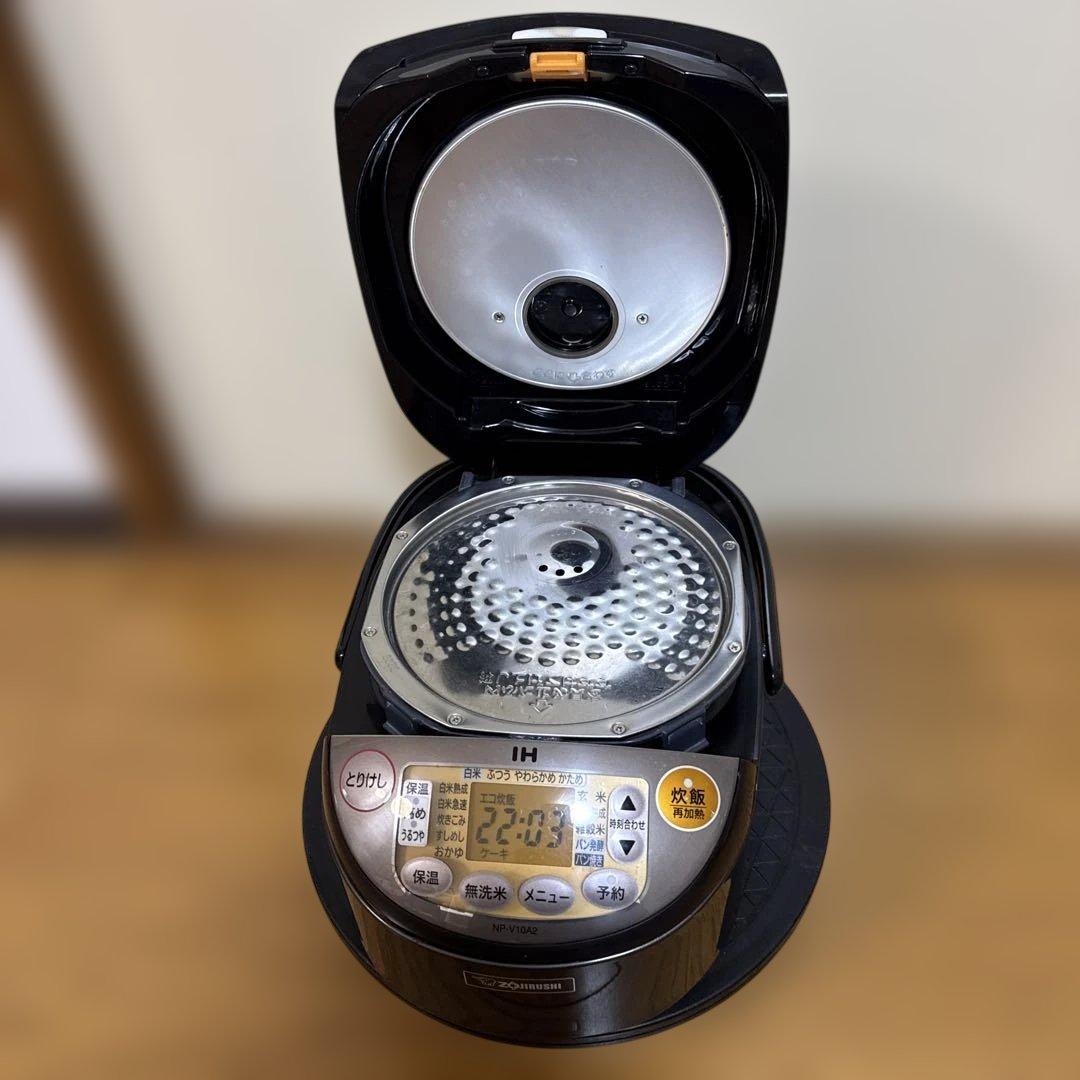 象印　IH炊飯ジャ—　5合炊き　NP-V10A2 2019