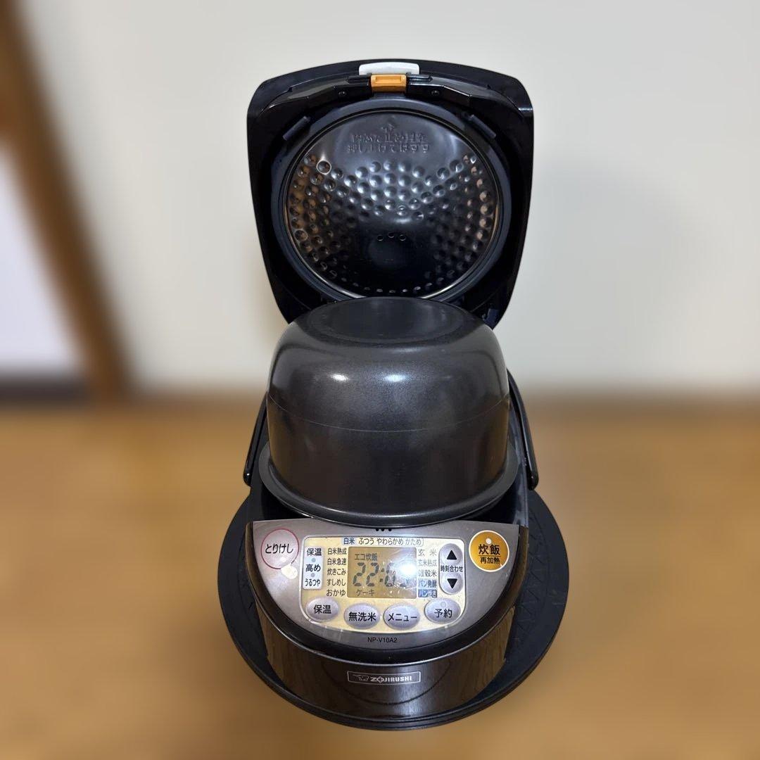 象印　IH炊飯ジャ—　5合炊き　NP-V10A2 2019