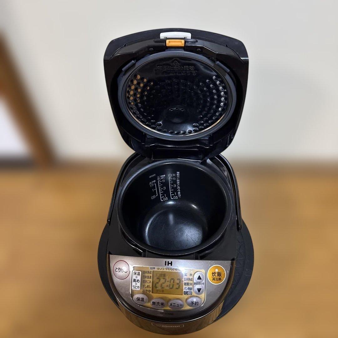 象印　IH炊飯ジャ—　5合炊き　NP-V10A2 2019