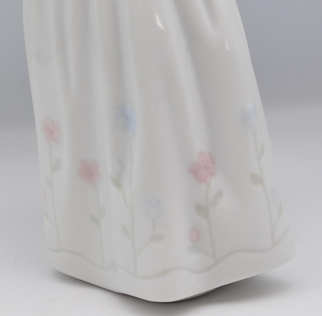 わが家のプリンセス　＃6973　No.2　★リヤドロ　スペイン　光沢仕上げ　絶版