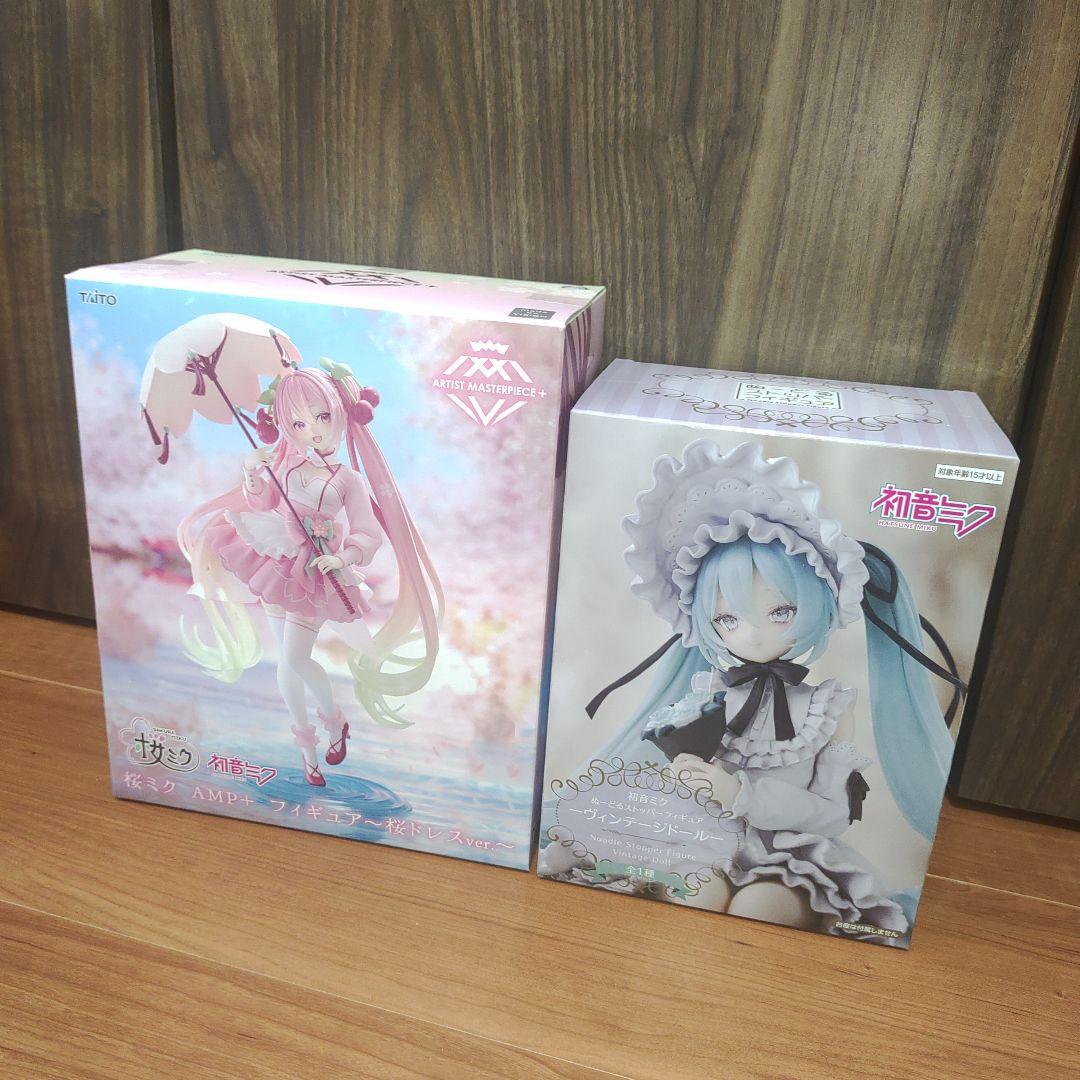 初音ミク フィギュア 雪ミク クロミ　ヴィンテージドール　amp　青薔薇 まとめ