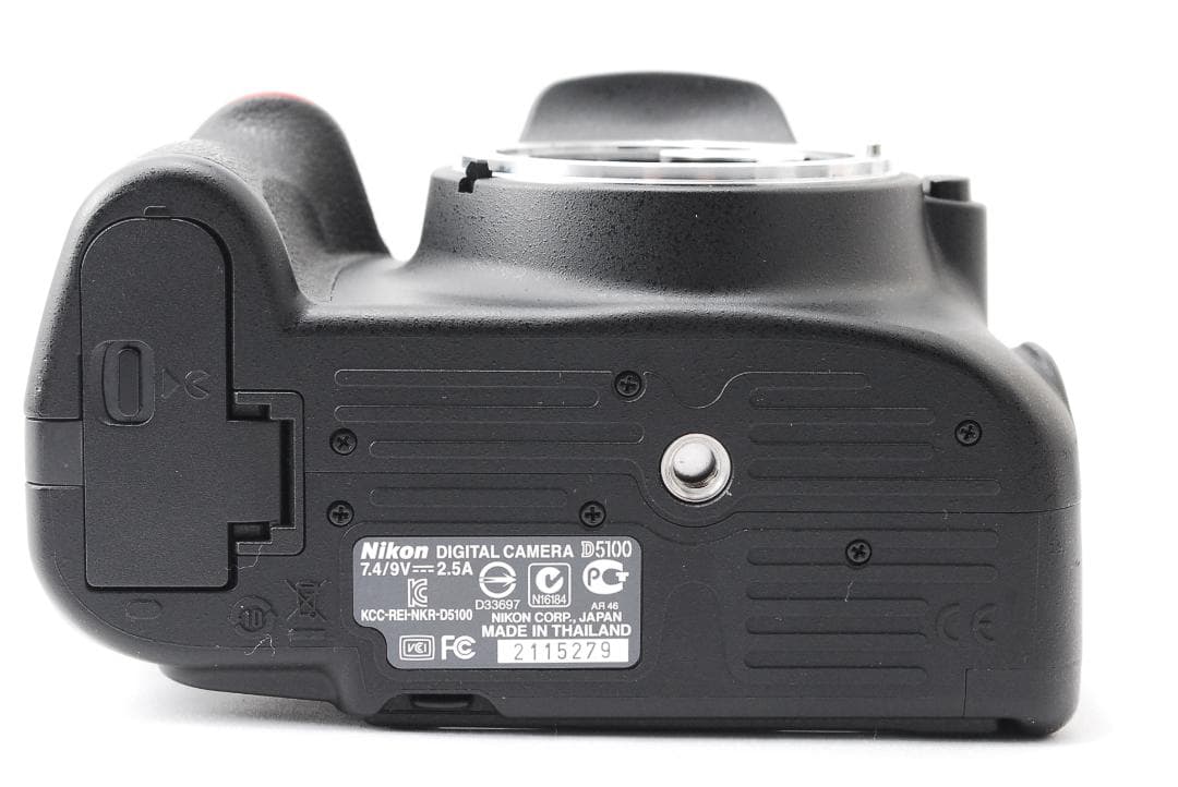 ショット数極少⭐️Nikon D5100⭐️スマホ転送　自撮り 動画 一眼レフ
