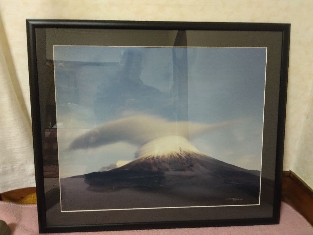 富士山笠雲写真　全紙額付