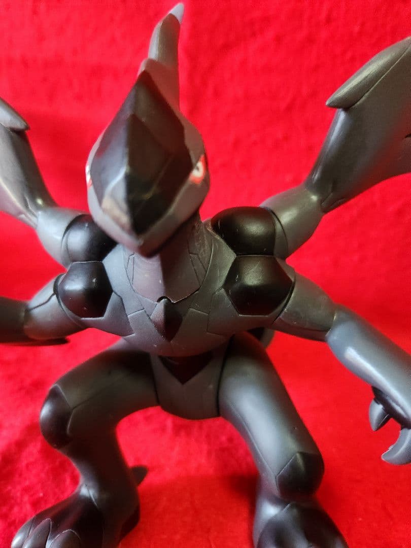 ポケットモンスター　ソフビフィギュア ゼクロム　レシラム　ポケモン