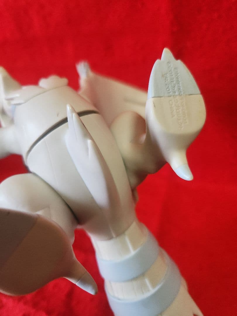 ポケットモンスター　ソフビフィギュア ゼクロム　レシラム　ポケモン