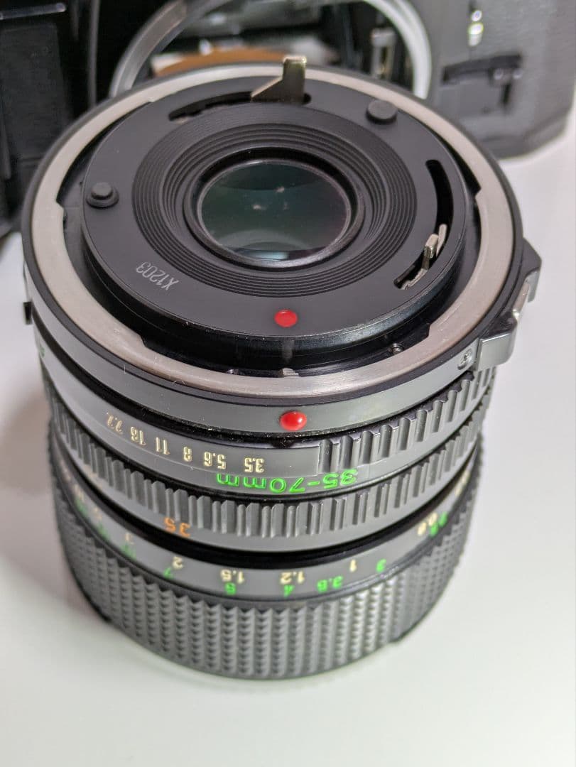 Canon　AE-1 プログラム　一眼レフカメラ　広角レンズ付き　フィルター付
