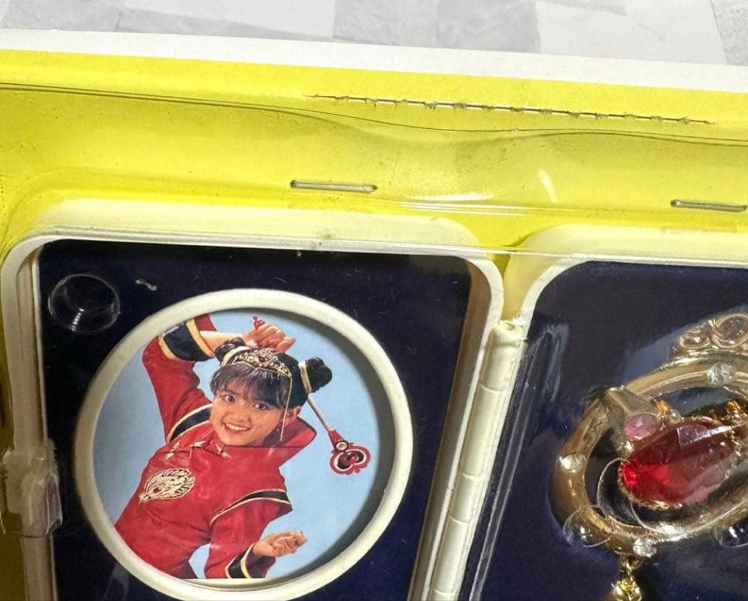 魔法少女　ちゅうかなぱいぱい！ とってもすてきなペンダント　レトロ