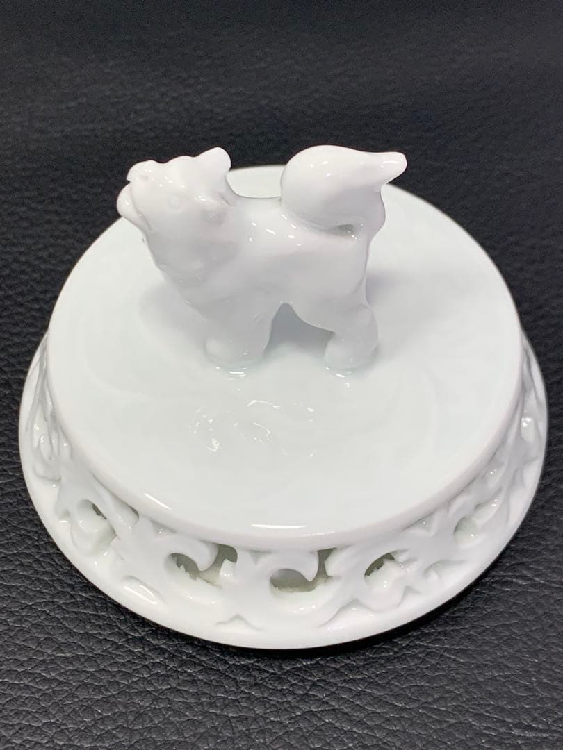 有田焼 白磁六角香炉 杉原一壺 作　【中古】