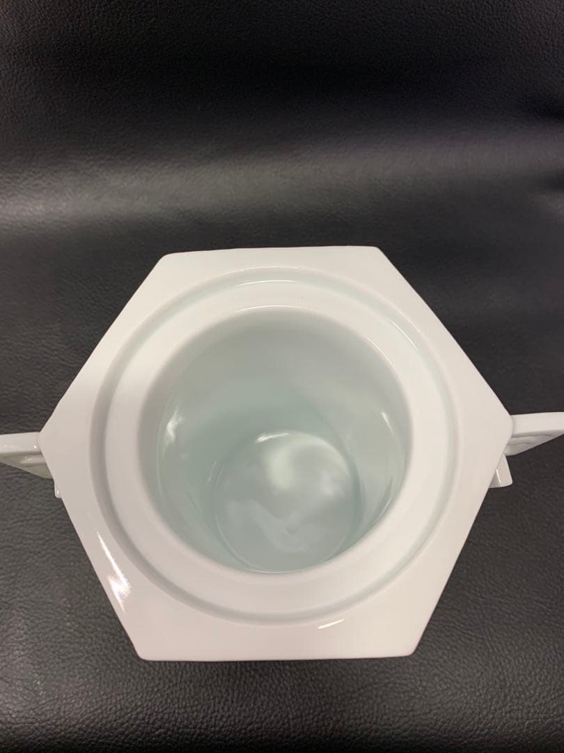 有田焼 白磁六角香炉 杉原一壺 作　【中古】