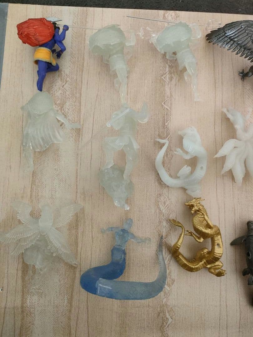 最強王図鑑　ドラゴン　妖怪　UMA　悪魔　英雄　水中　モンスター19体フィギュア