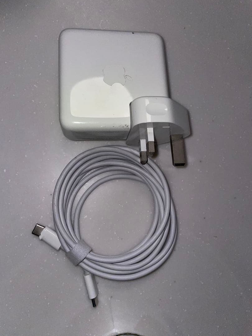 MacBook Pro 13 2017 Touch Bar搭載/USキーボード