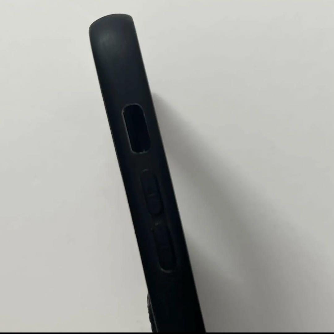 PRADAサフィアーノレザーiPhoneケースネイビー三角ロゴカードポケット付き