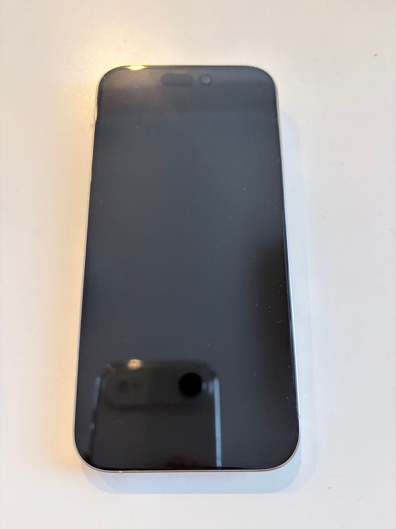 【美品】iPhone 15 Pro ホワイトチタニウム 128GB