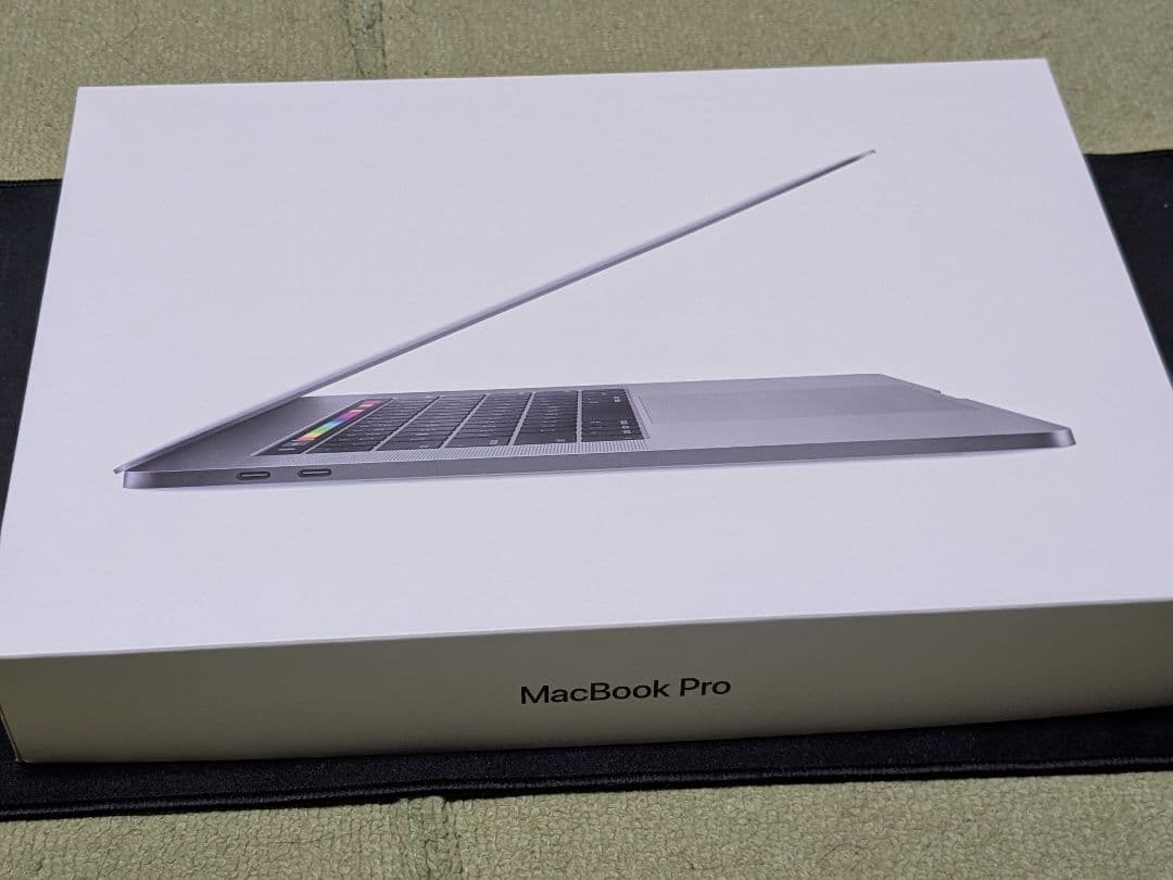 MacBook Pro 15インチ 2018 16GB 500GB