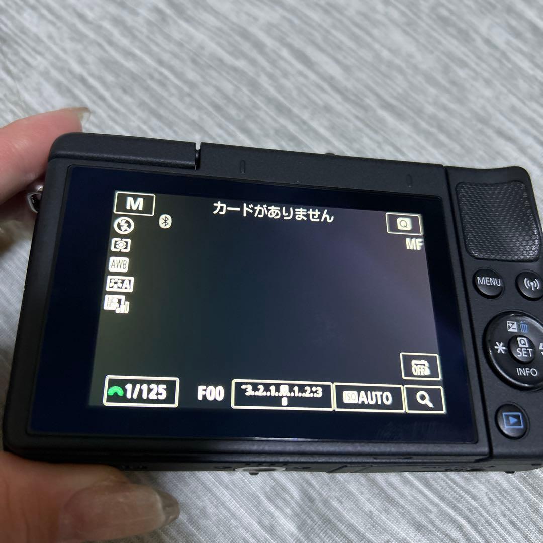 デジタルカメラ Canon EOS M100