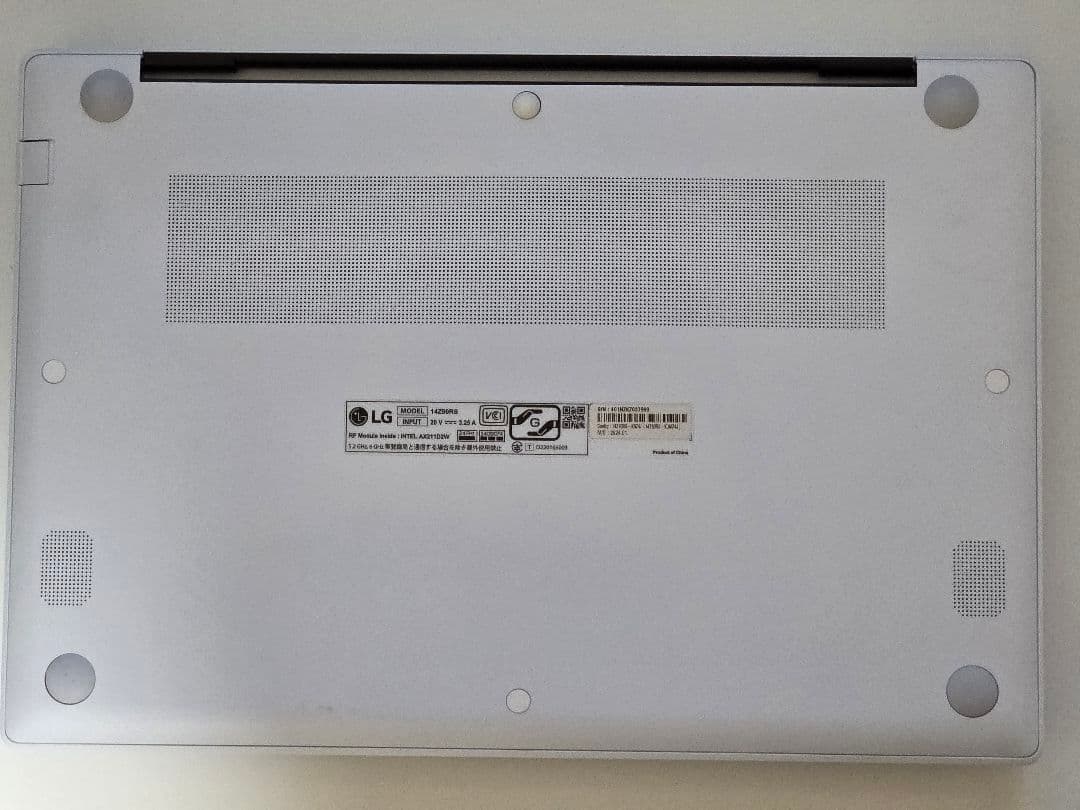 LG gram14型 有機EL 13世代i7 DDR5 16Gメモリ512G