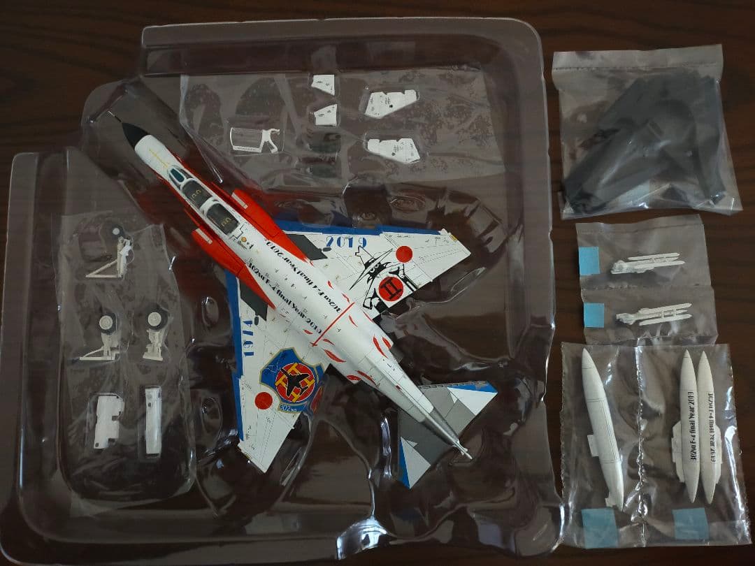 ホビーマスター 1/72 F-4EJ改 ファントム 302SQ 最終年記念塗装機