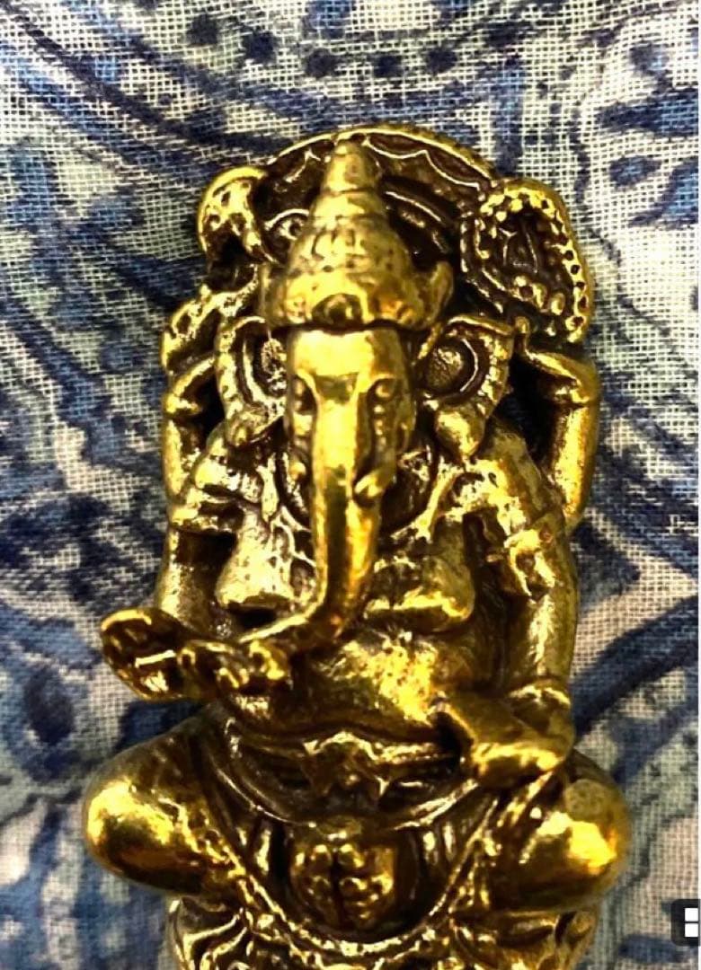 半端ない最強金運神！魂入り本場チベット製ガネーシャ　坐像　祈祷済み