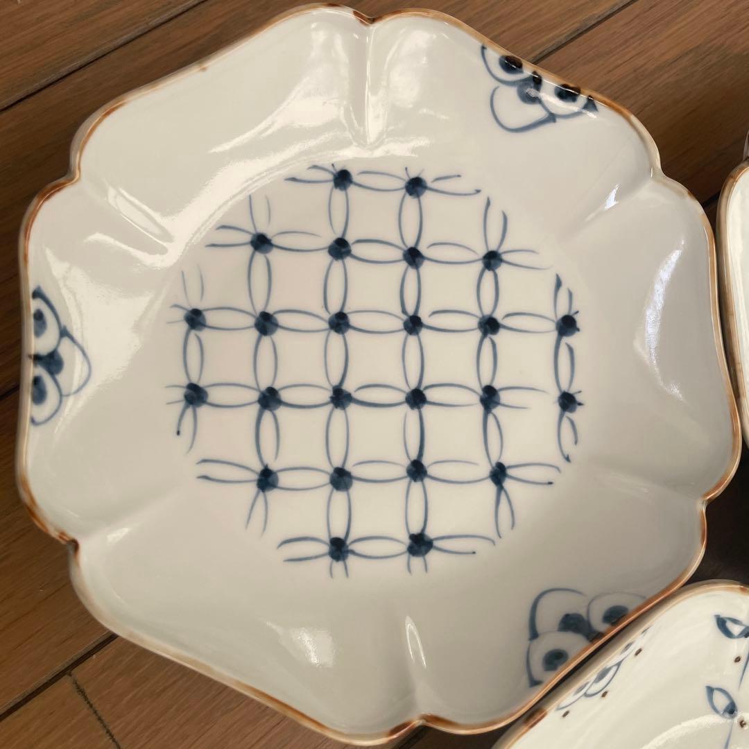 【うちる別注】和皿　菊紋　七宝　つる花唐草　磁器　染付　有田焼　伊万里焼