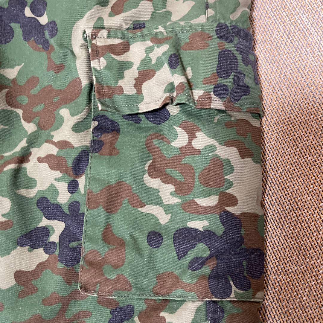 迷彩服セット ジャケットとパンツ