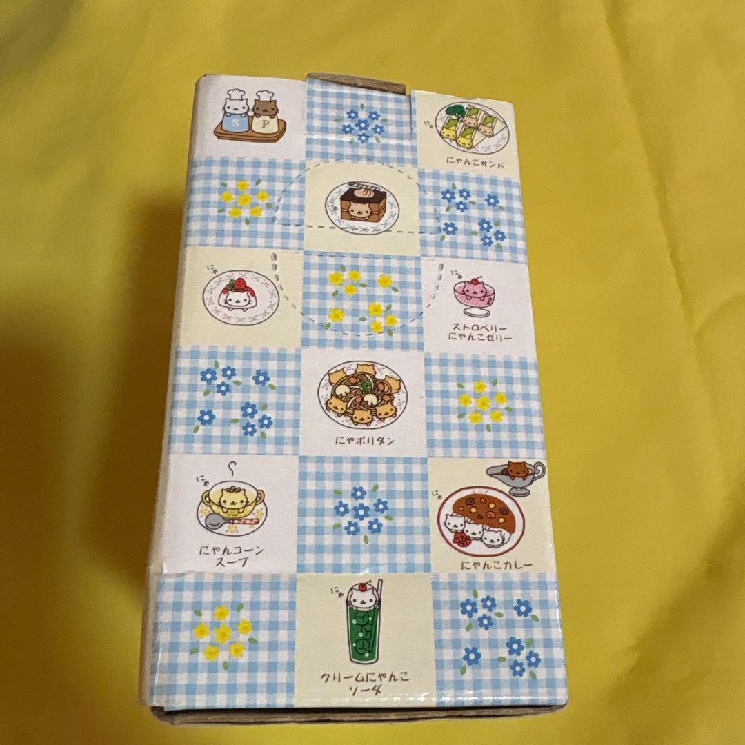 にゃんにゃんにゃんこ　ソルト&ペッパー　調味料入れ　サンエックス　レストラン