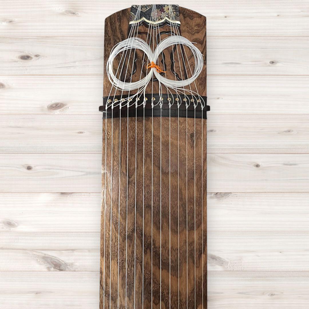 綾杉彫り 13弦 箏 琴柱付き 美杢 和楽器