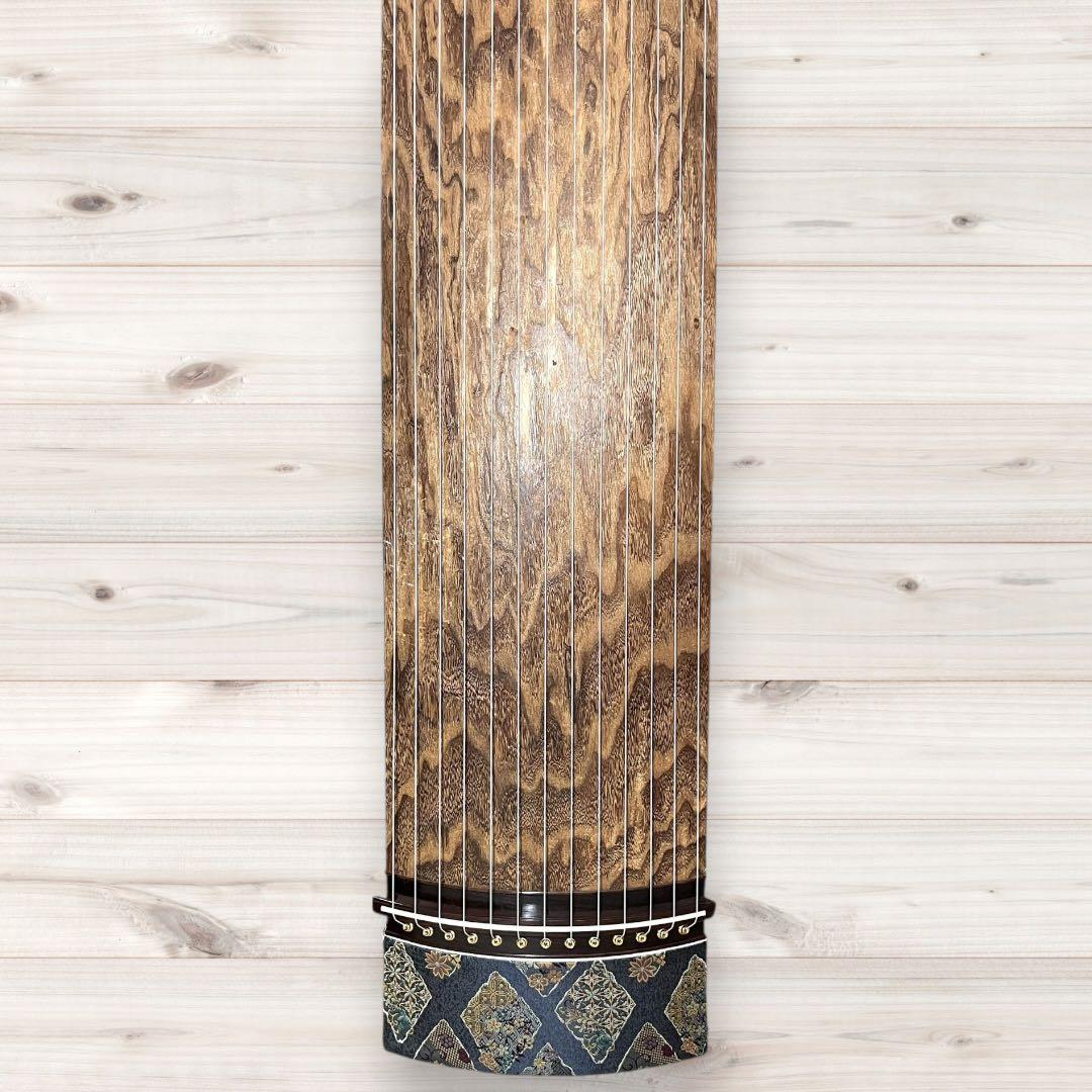 綾杉彫り 13弦 箏 琴柱付き 美杢 和楽器