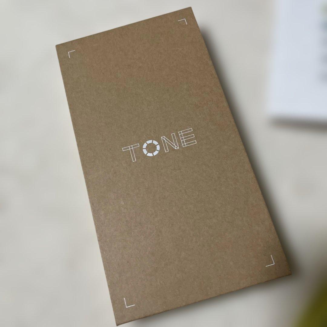 TONE e22 スマートフォン本体　箱あり